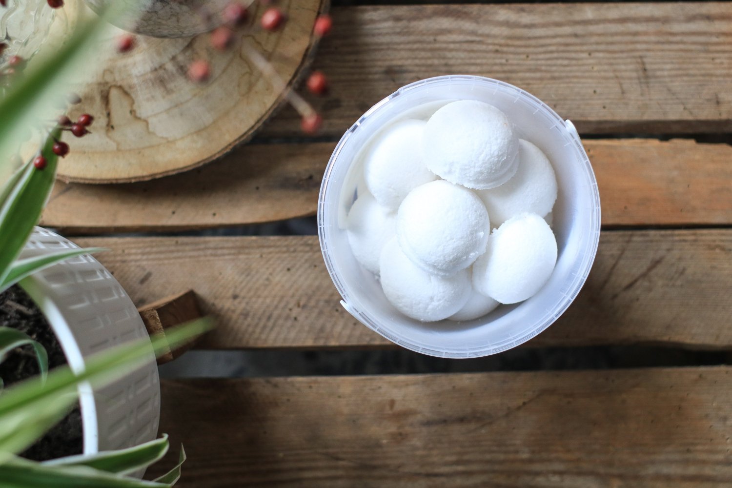 Plastikfreien WC Reiniger selbst herstellen